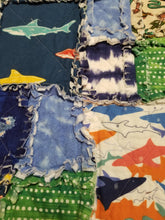 Quilt Small - Sharks, lap size