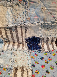 Quilt Crib blue