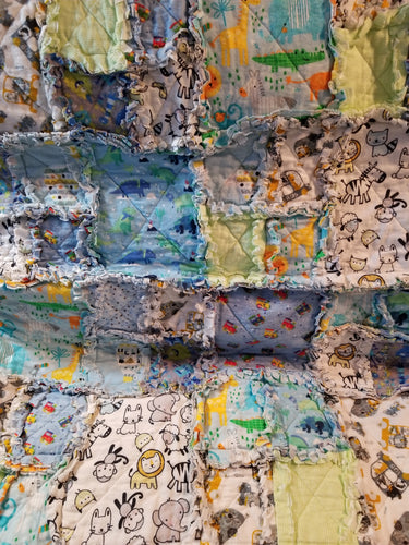 Quilt Crib blue