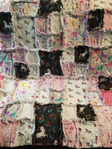 Quilt Small - Unicorn - lap size