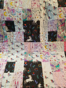 Quilt Small - Unicorn - lap size