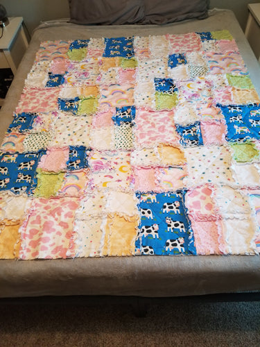 Quilt Medium- Cows