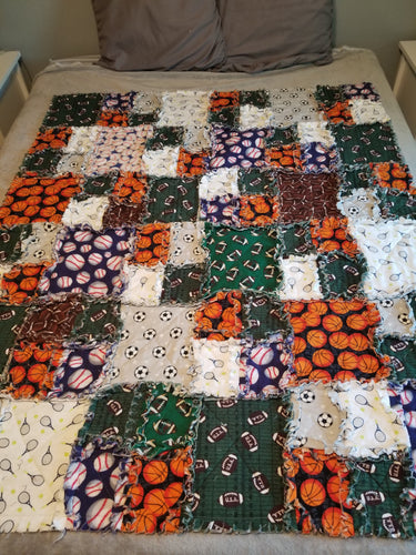 Quilt Medium  - Sports