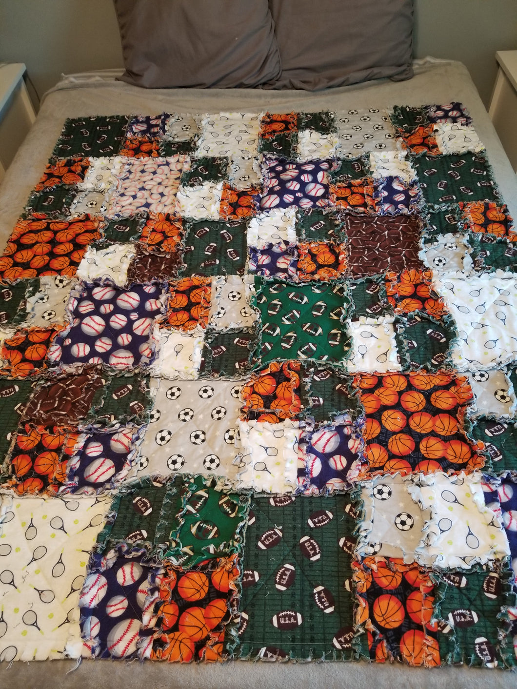 Quilt Medium  - Sports
