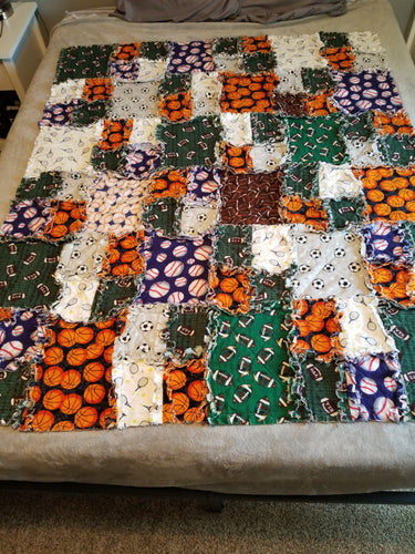 Quilt Medium  - Sports