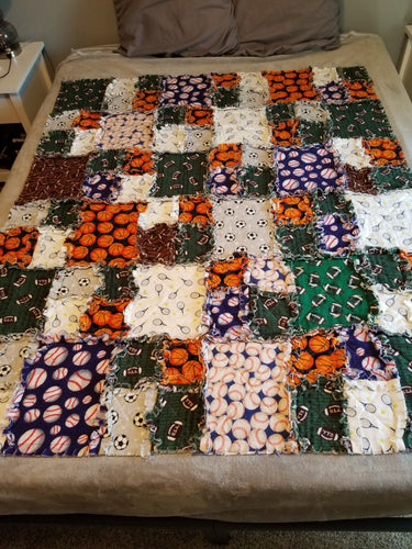 Quilt Medium - Sports