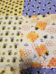 Quilt Medium - Bees