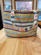 Medium Tote - Geometric multi/orange, gray geometric inside