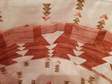 Medium Tote - Rust Triangle/White with triangle