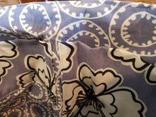 Medium Tote bag - Large purple flowers/purple geometric inside