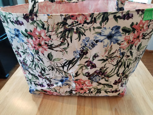 Medium Tote bag - Flowers pink, purple, blue/pink trees inside