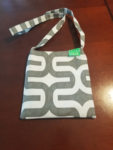 Sale - Cross Body purse - Gray/peach geometric inside