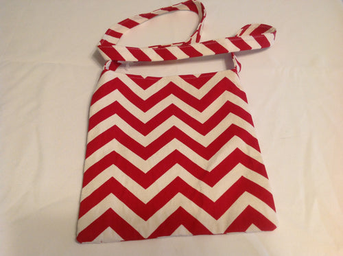 Sale - Cross-body  purse, red chevron/red chevron inside